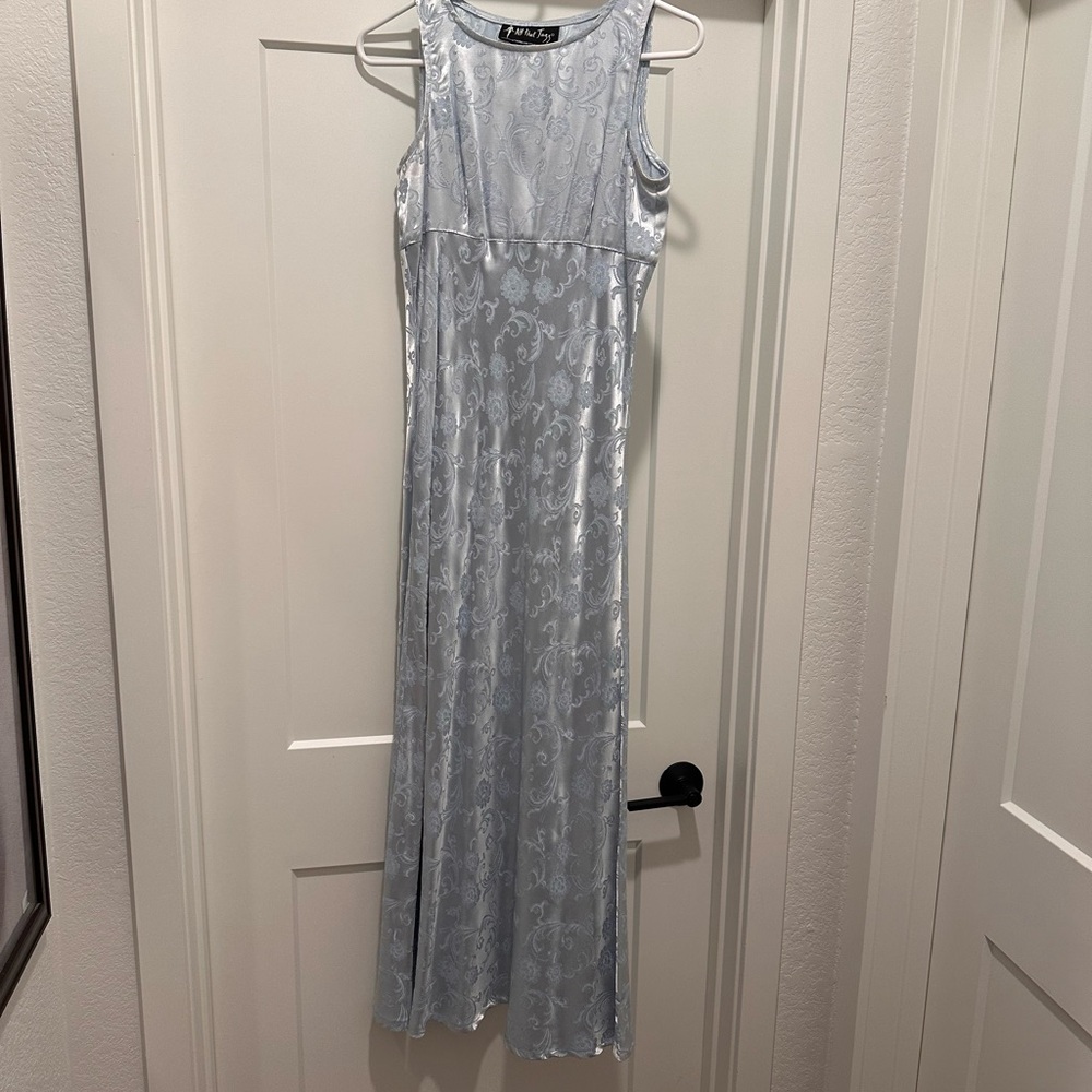 Elegant Blue Sleeveless Dress